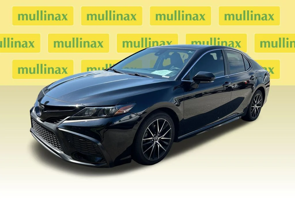 Used 2022 Black Toyota SE image 6