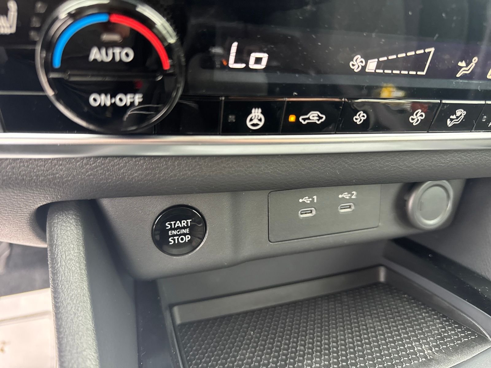 New 2026 Nissan Rogue SV 4D Sport Utility