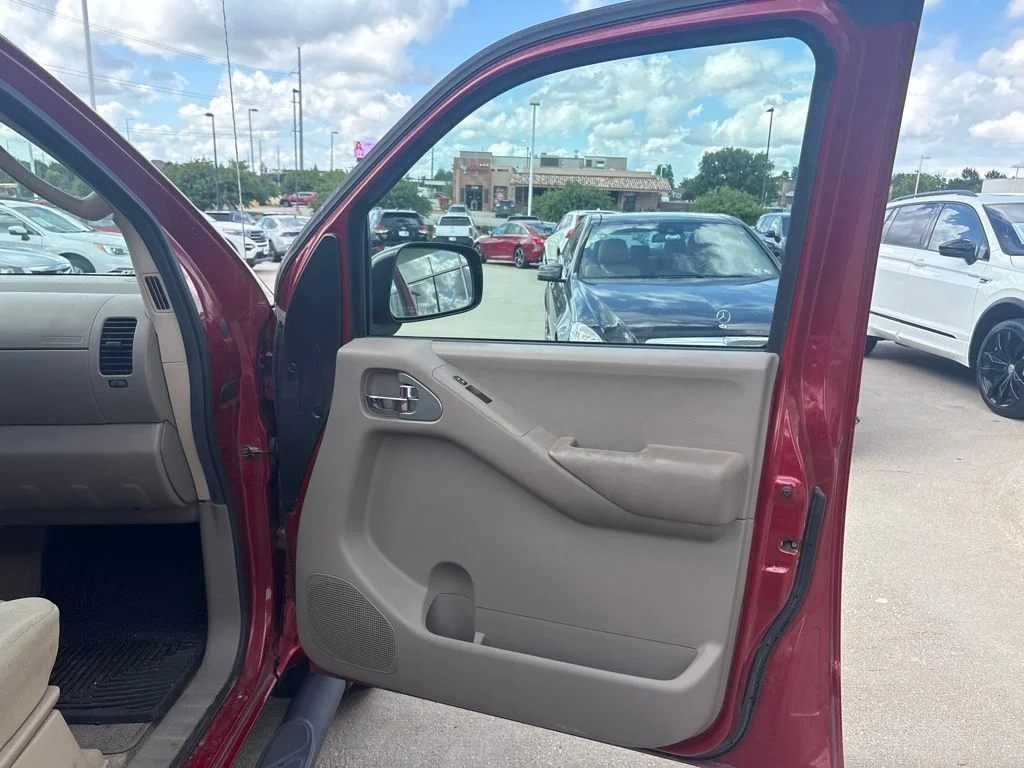 Used 2011 Red Nissan SV image 19