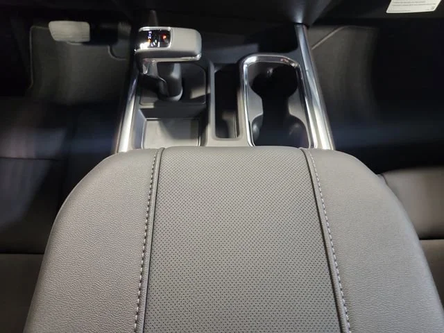 2026 GMC Sierra 1500 SLT - Photo 11