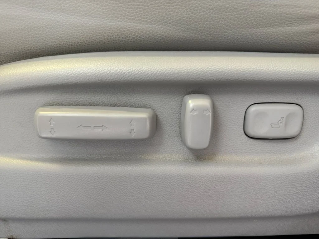 Used 2024 White Honda RTL image 31