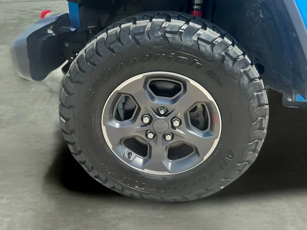 Used 2020 Blue Jeep Rubicon image 30