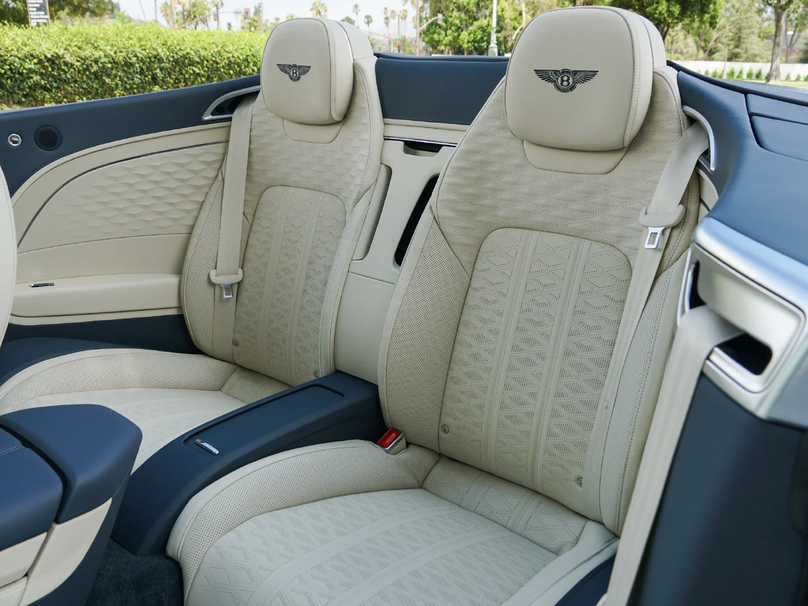 New 2026 Dark Sapphire Bentley GTC S image 24