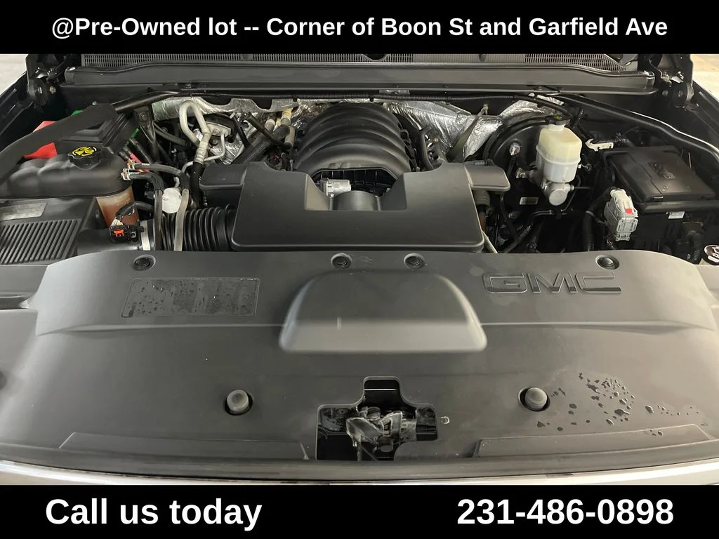 Used 2015 Silver GMC SLT image 10
