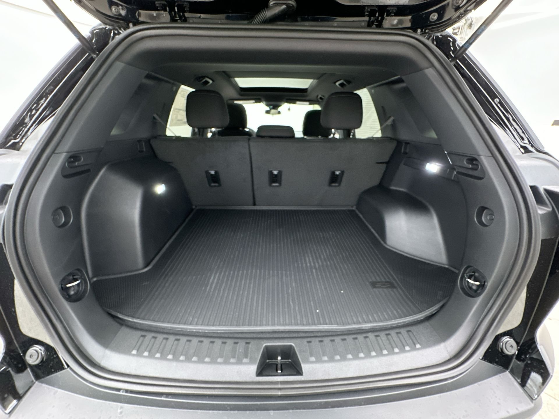2027 Chevrolet Equinox LT - Photo 79