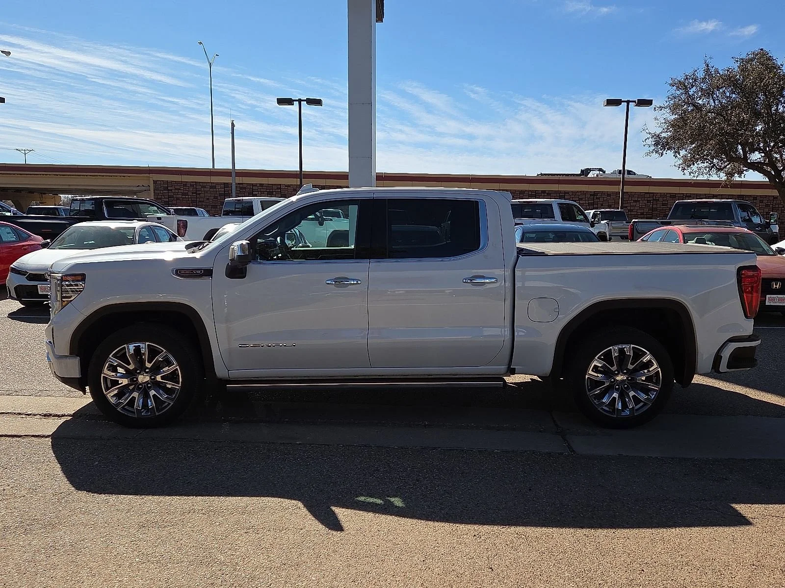 2026 GMC Sierra 1500 Denali - Photo 2