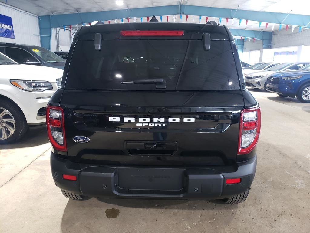 Used 2025 Shadow Black Ford Outer Banks image 4
