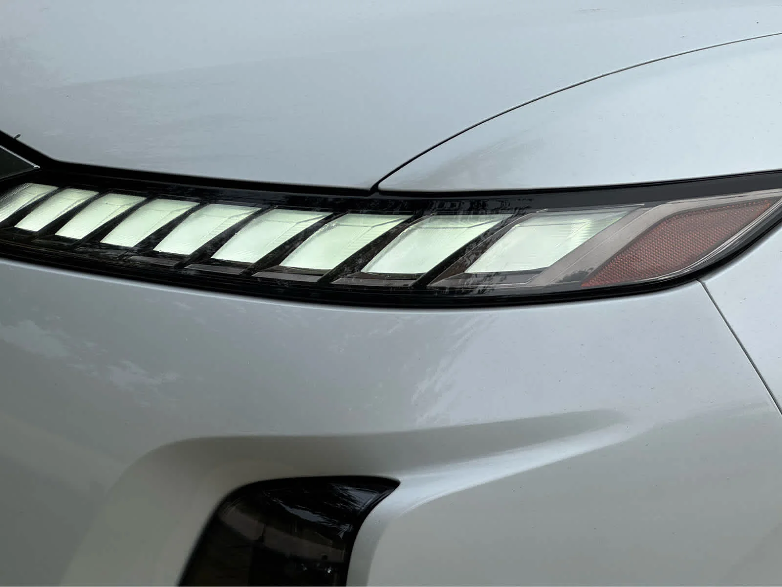 2025 INFINITI QX80 Sensory 4WD - Photo 9