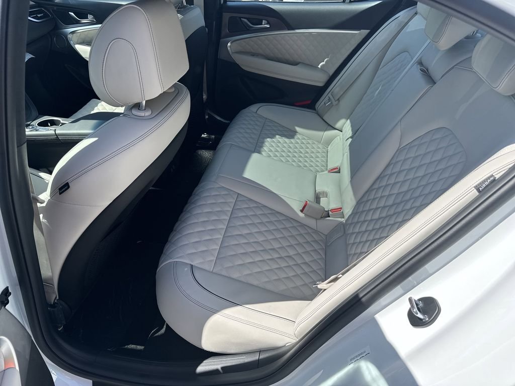 2025 GENESIS G70 Sport Advanced - Photo 21