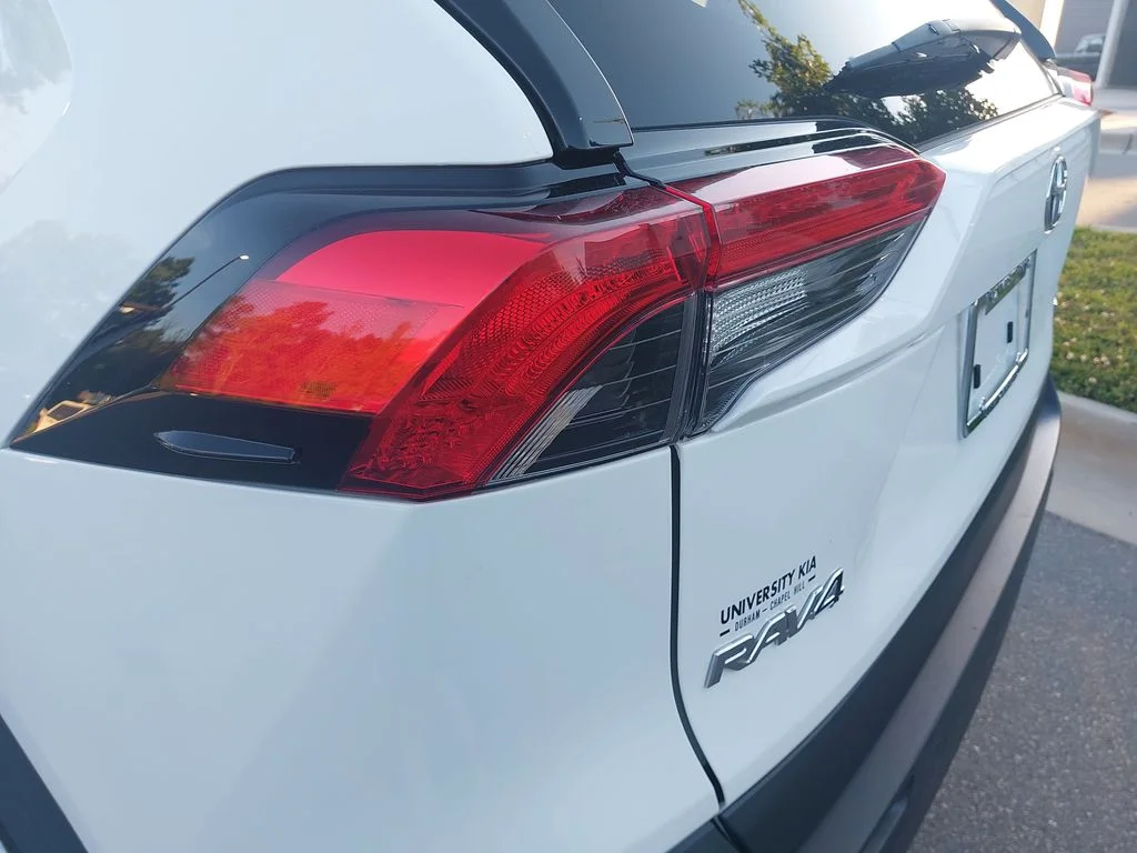 Used 2021 White Toyota XLE image 31