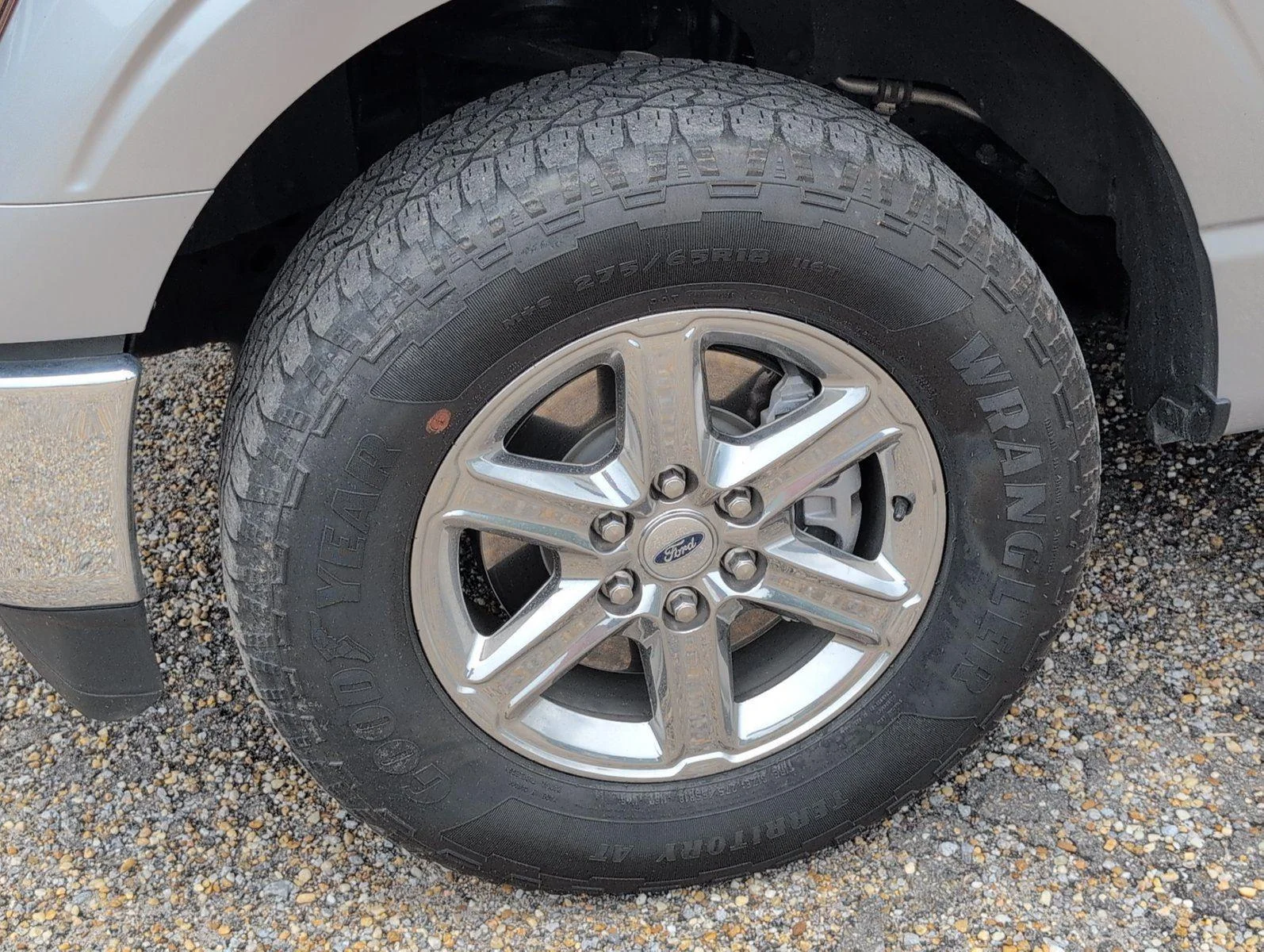 Used 2024 Iconic Silver Ford XLT image 21