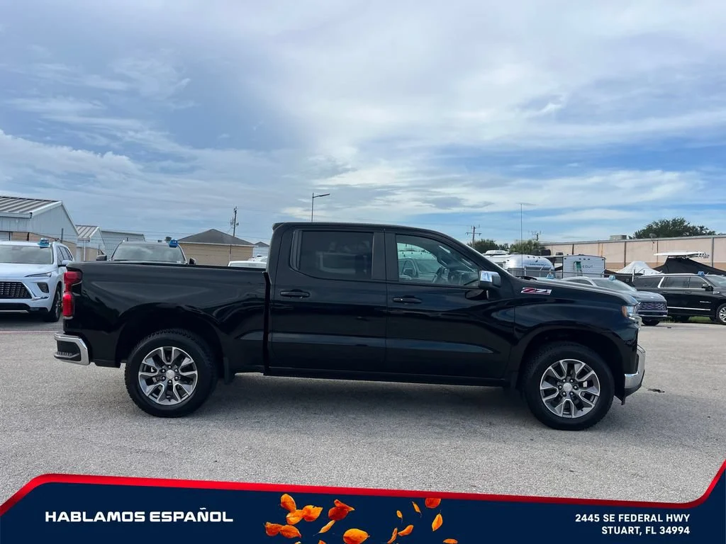 Used 2021 BLACK Chevrolet LT image 8