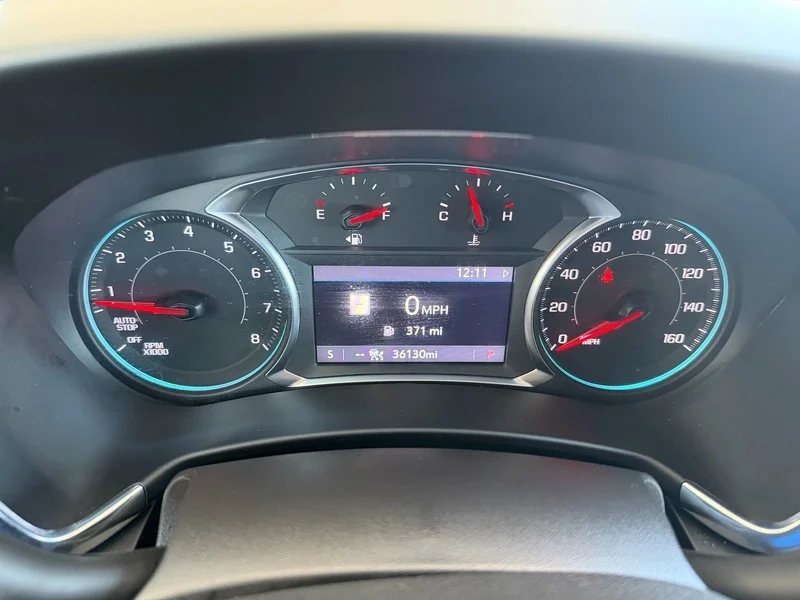 Used 2022 IRIDESCENT PEARL TRICOAT Chevrolet LT image 9
