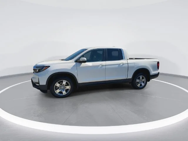 Used 2024  Honda RTL image 4