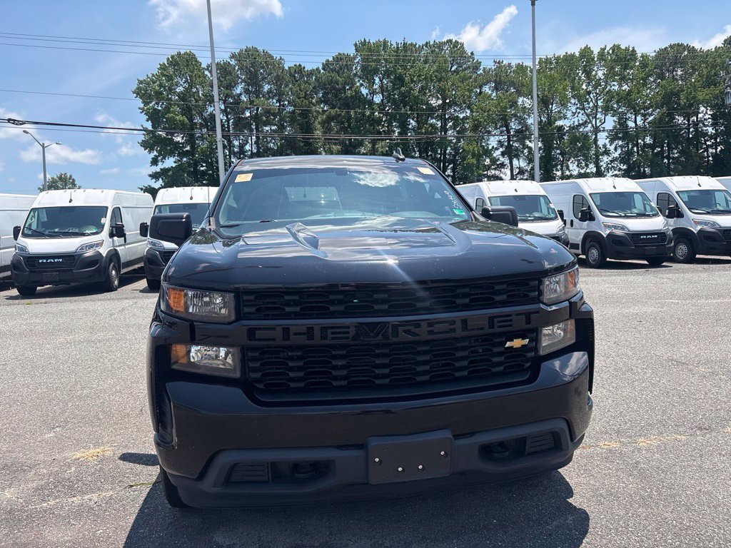Used 2022 Black Chevrolet Custom image 7