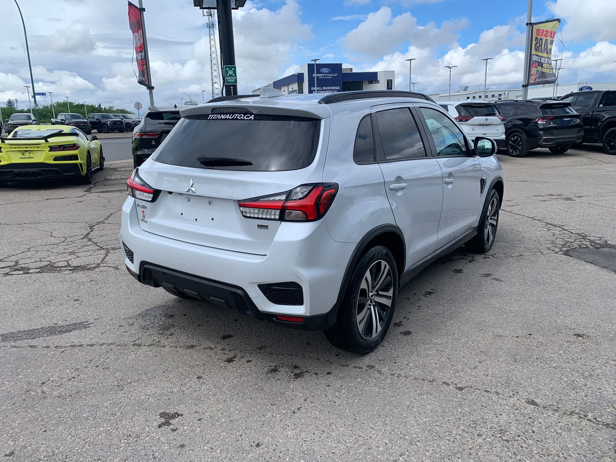 Certified Used 2022 White Diamond Mitsubishi SE AWD*White Diamond | Htd Premium Seats | Htd Steering Wheel | Park Assist | Roof Rails | CarPlay image 12