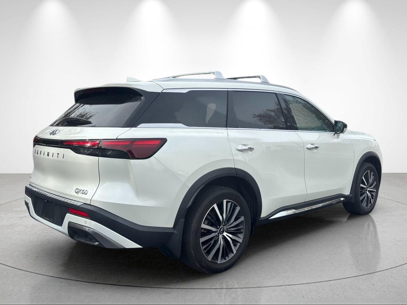 Used 2023 Majestic White INFINITI SENSORY image 5