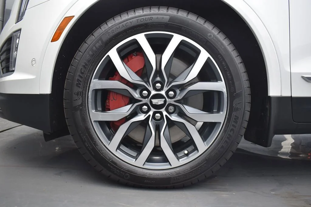Certified Used 2023 Crystal White Tricoat Cadillac Sport image 38