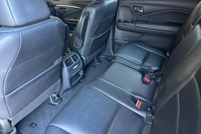 Used 2019  Honda EX-L image 13