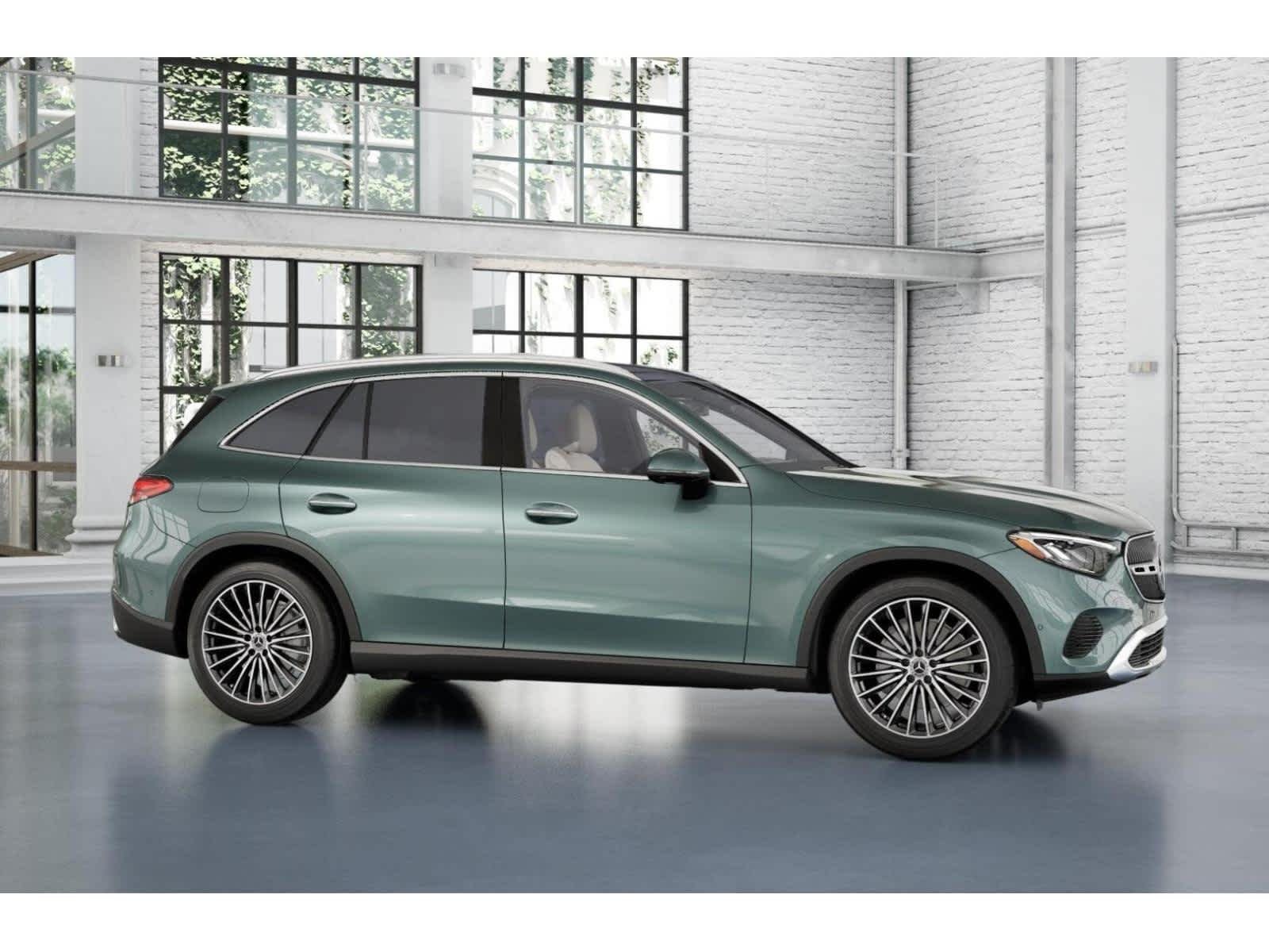 Used 2026 Verde Silver Metallic Mercedes-Benz GLC 300 image 14