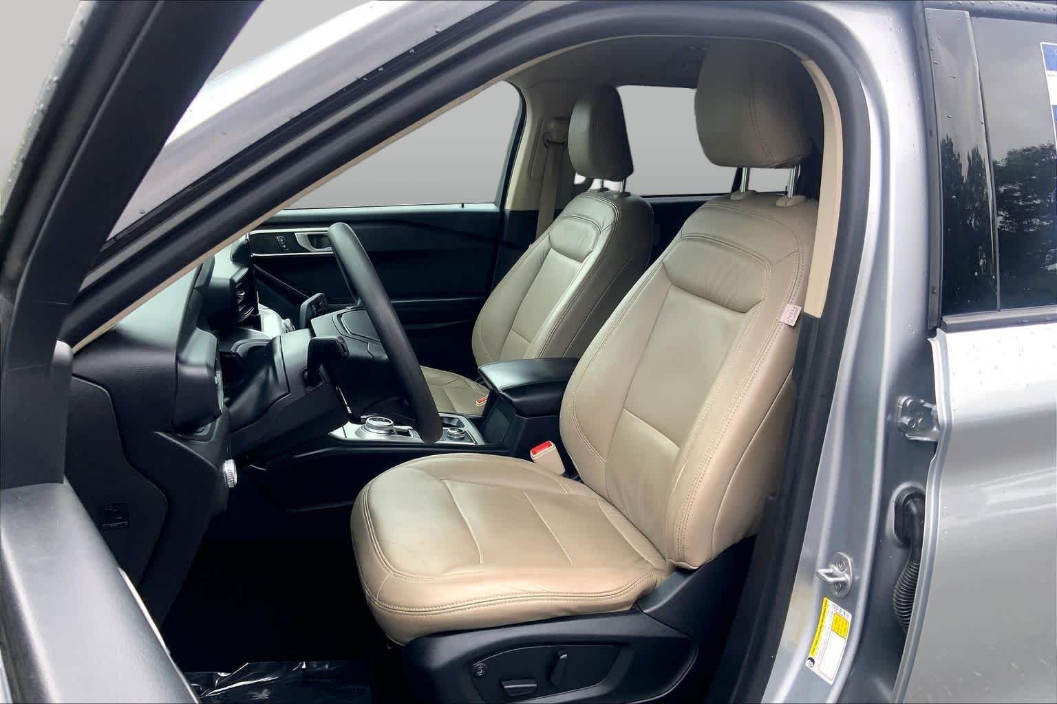 Certified Used 2021 Iconic Silver Ford Base image 9
