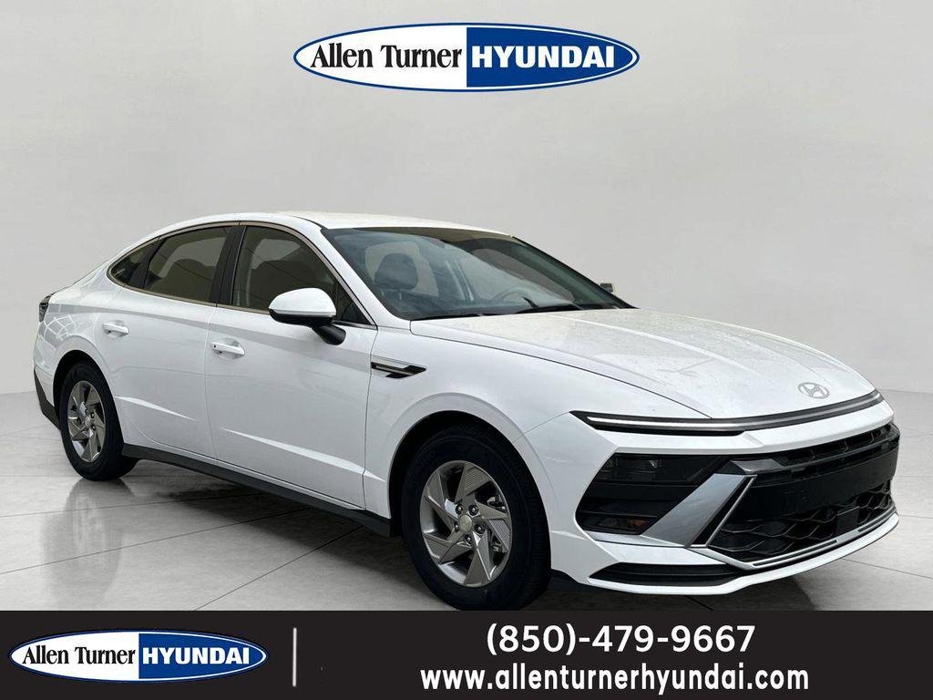 New 2026 Serenity White Hyundai SE image 1