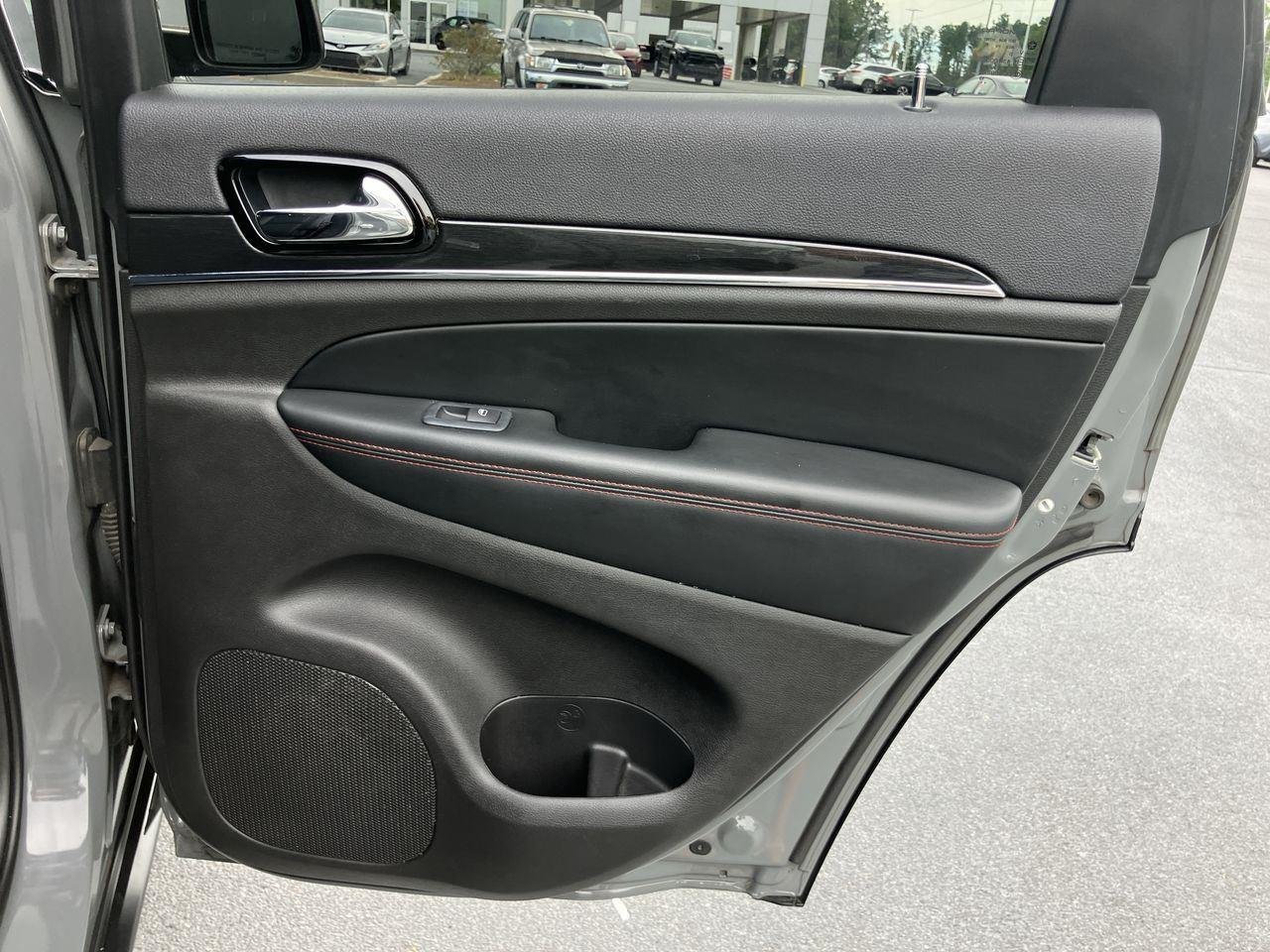 Used 2020 Gray (Sting-Gray Clearcoat) Jeep Trailhawk image 31