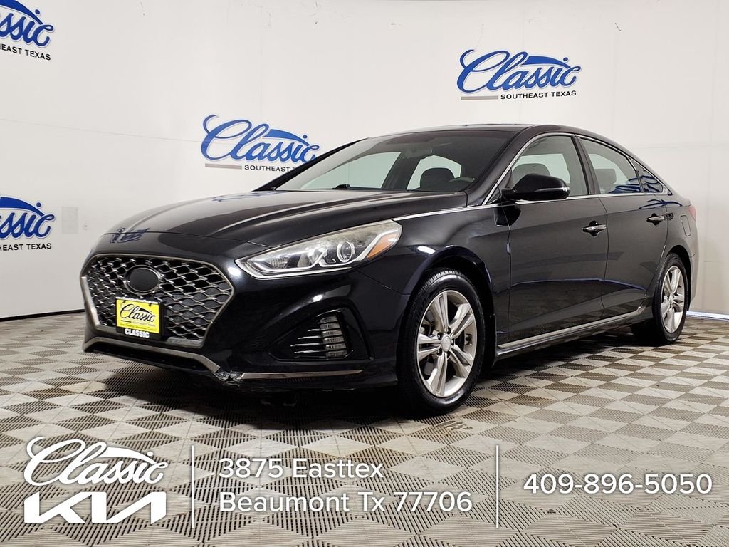 Used 2019 Black Hyundai Sport image 5
