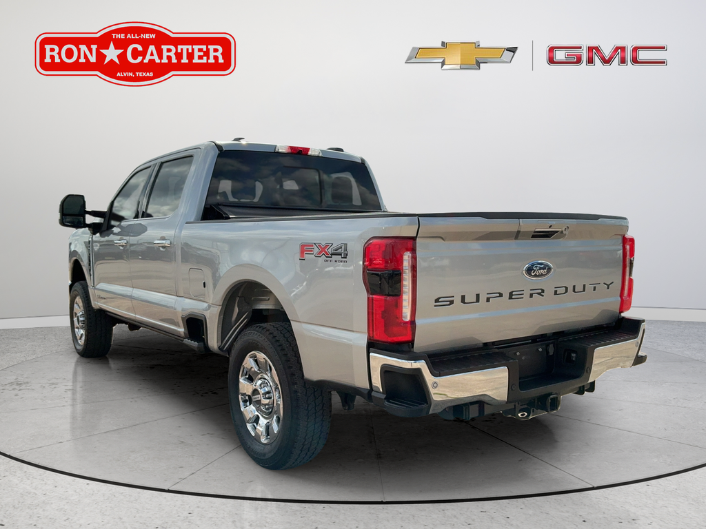 Used 2024 Silver Ford Lariat image 4