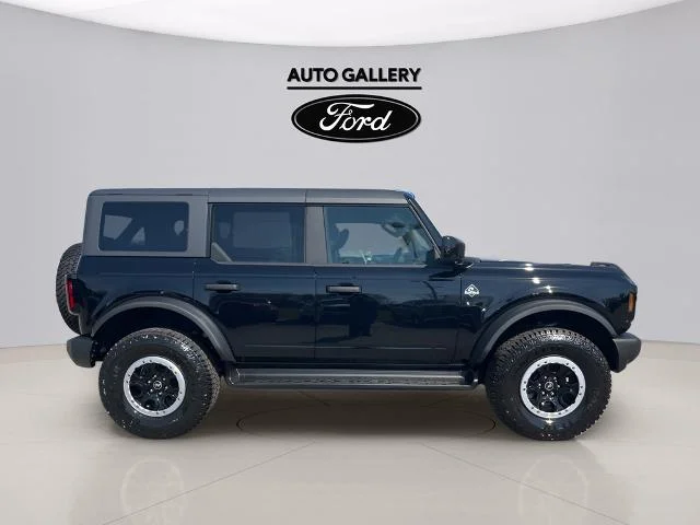 New 2026 Shadow Black Ford Outer Banks® image 29