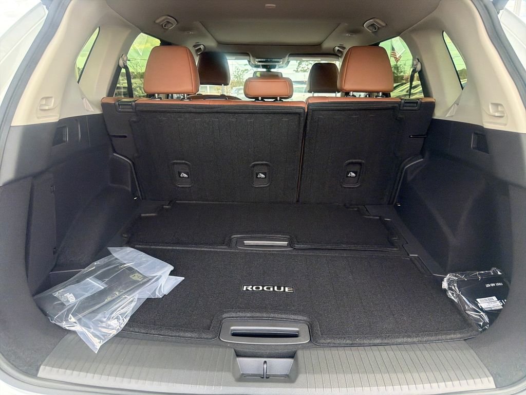 New 2026 Nissan Rogue Platinum 4D Sport Utility