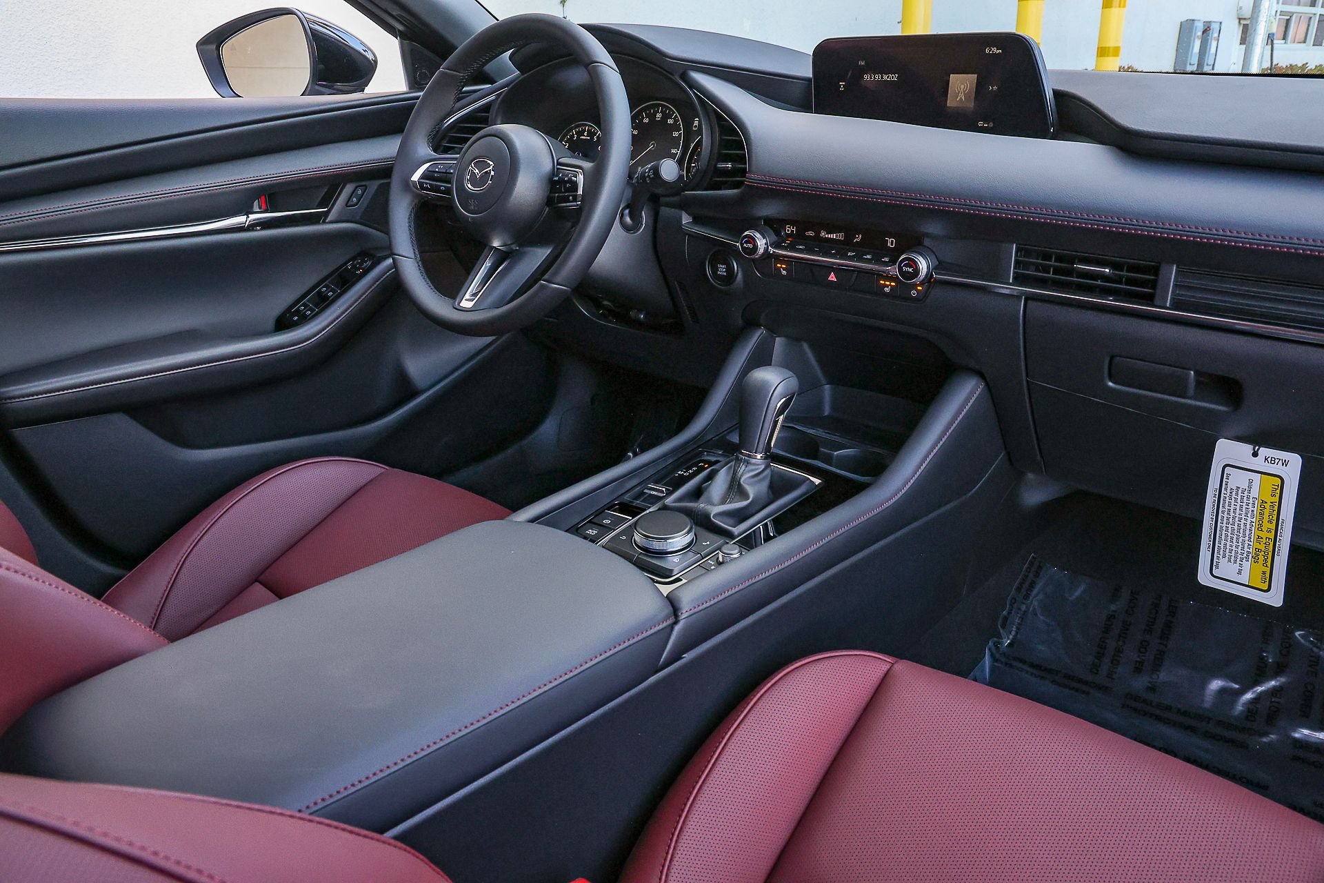 2026 Mazda Mazda3 Carbon Edition - Photo 32