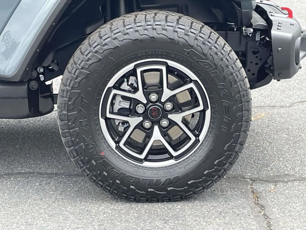 New 2026 Anvil Clear-Coat Exterior Paint Jeep Rubicon X image 10