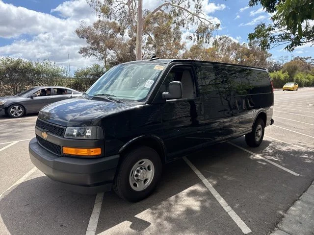 2025 Chevrolet Express's photo