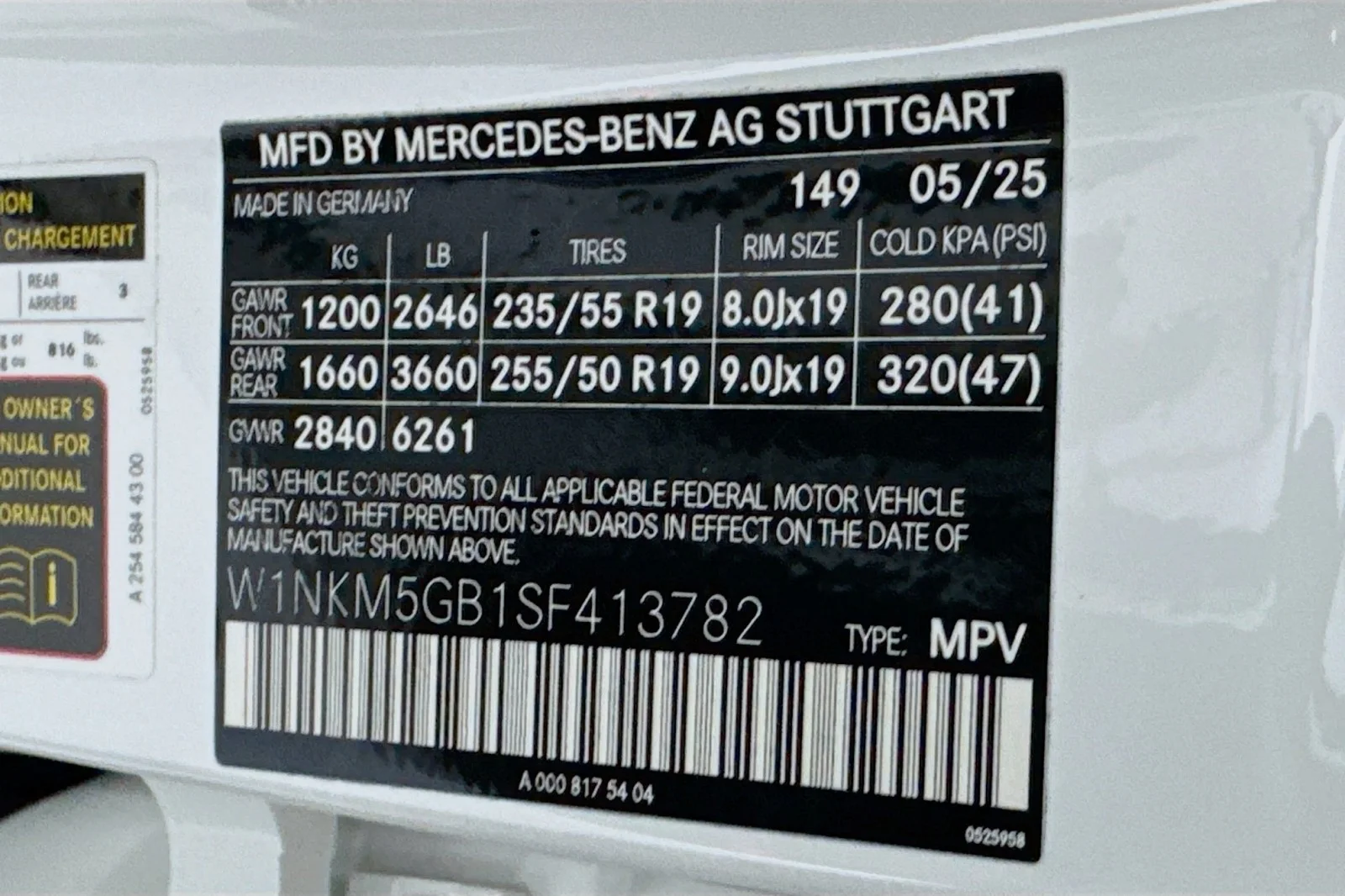 Certified Used 2025 Polar White Mercedes-Benz GLC 350e image 23