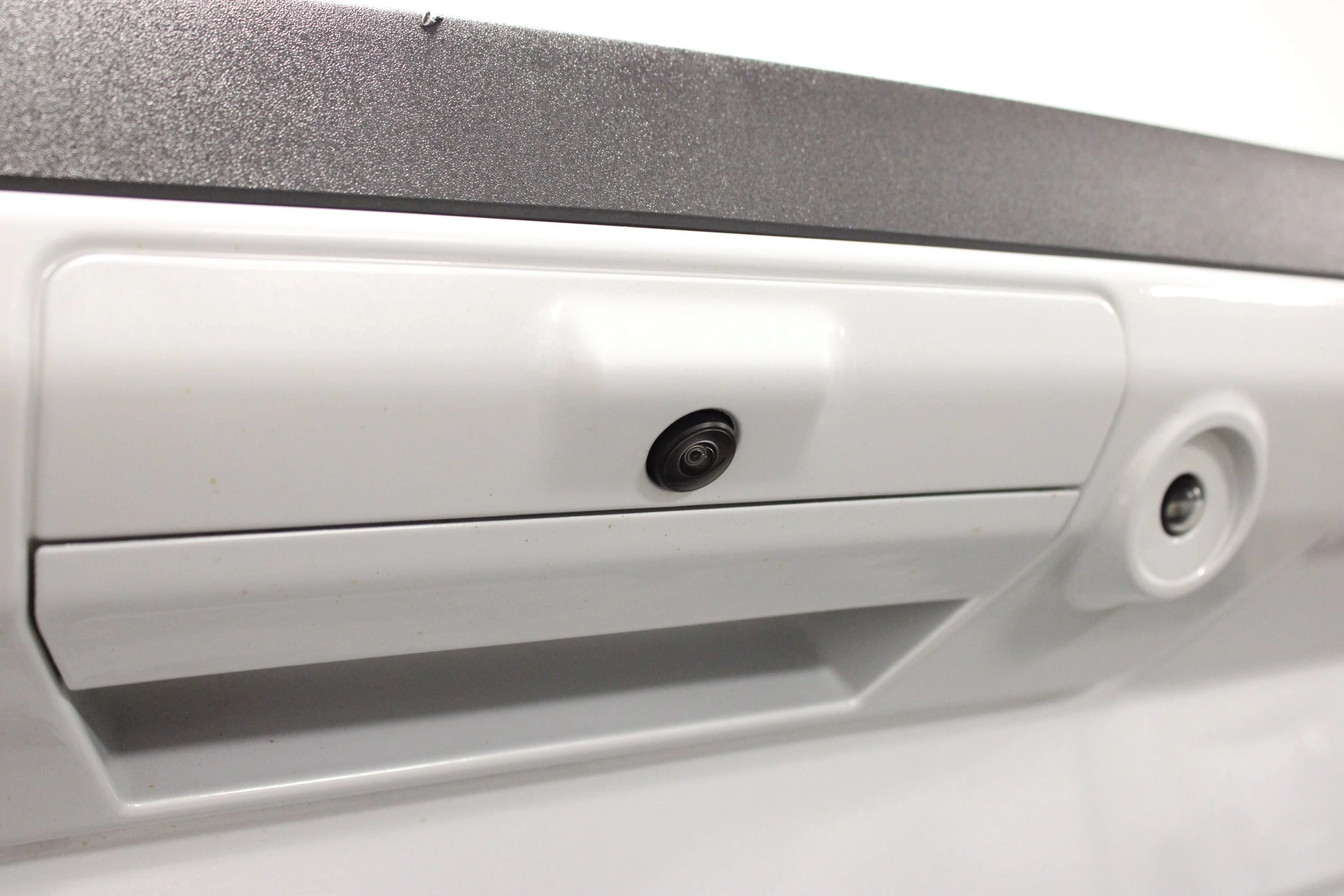 Used 2025 Space White Metallic Ford LARIAT image 14