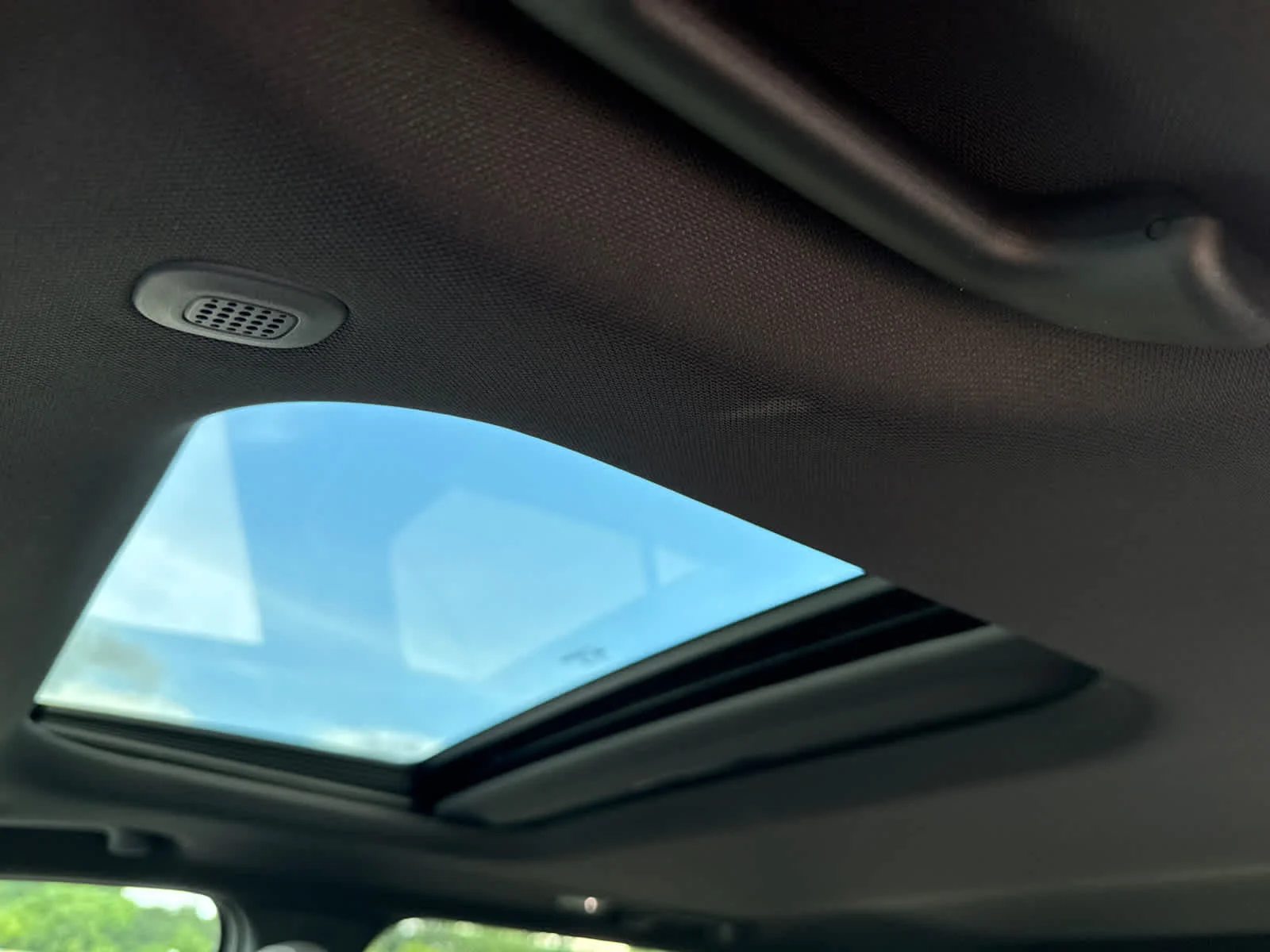 New 2026 Baltic Gray Metallic Clearcoat Jeep Laredo X image 25