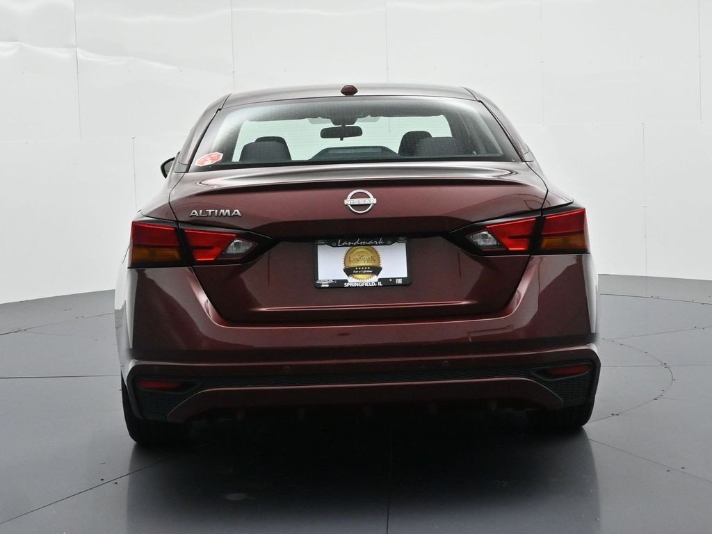 Used 2025 Garnet Pearl Nissan SV FWD image 6