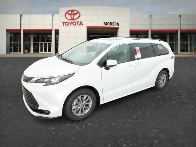 2026 Toyota Sienna XLE