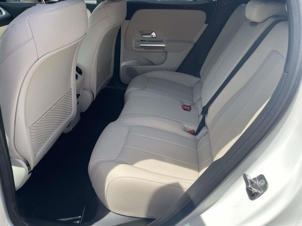New 2026 Polar White Mercedes-Benz GLA 250 image 18