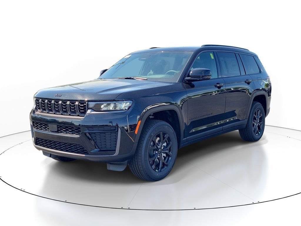 New 2026 Diamond Black Crystal Pearl-Coat Exterior Paint Jeep Laredo image 2