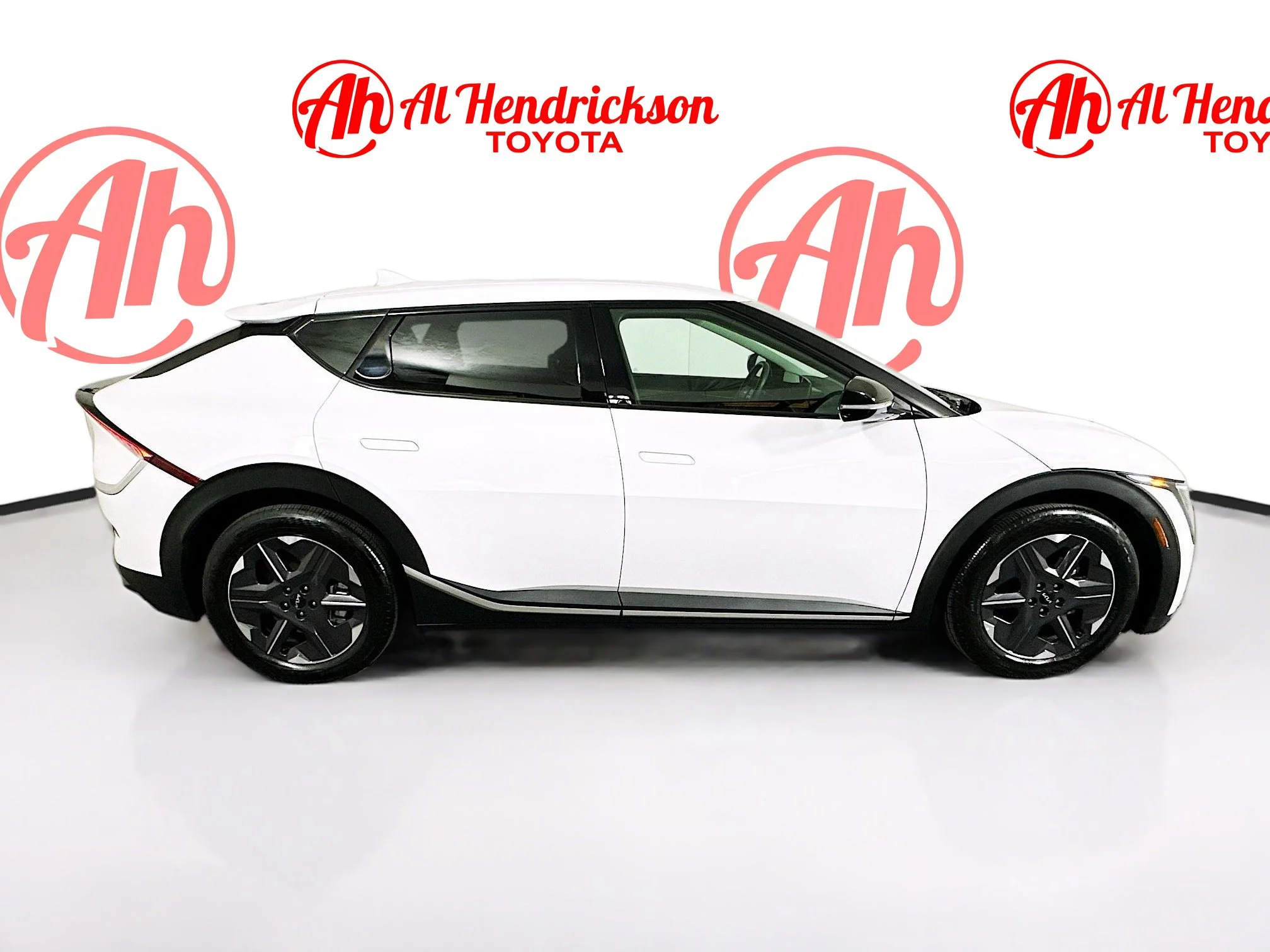 Used 2025 Kia EV6 Light with VIN 5XYC34JB0SG004946 for sale in Coconut Creek, FL