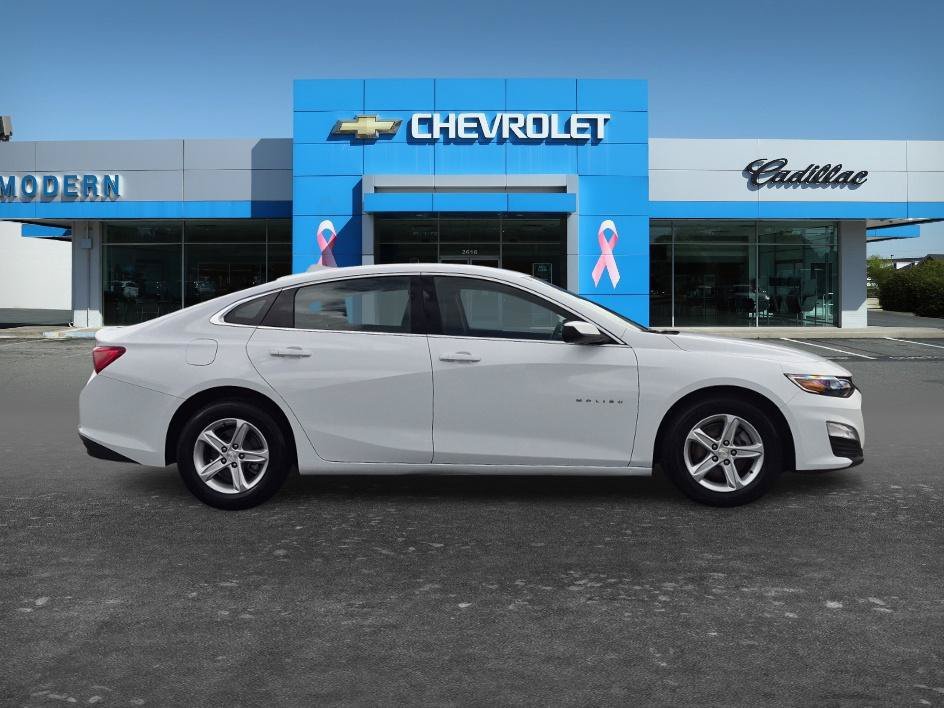 Used 2024 Summit White Chevrolet LT image 6