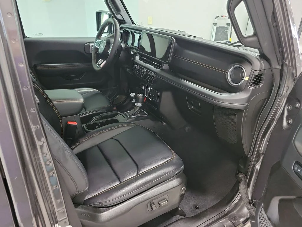Used 2024 Gray Jeep Sahara 4xe image 22