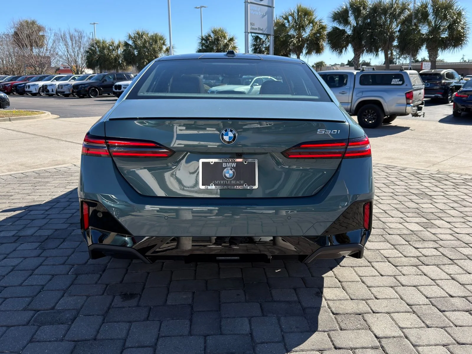 Used 2026 Cape York Green Metallic BMW 530i image 10