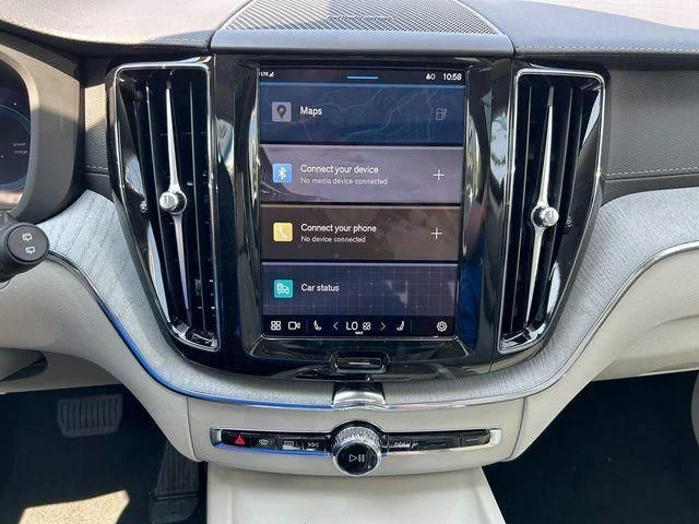 New 2025 White Volvo T8 Ultra image 26