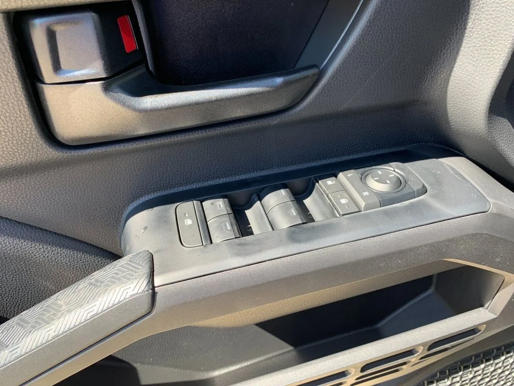 Used 2026  Toyota SR5 image 13