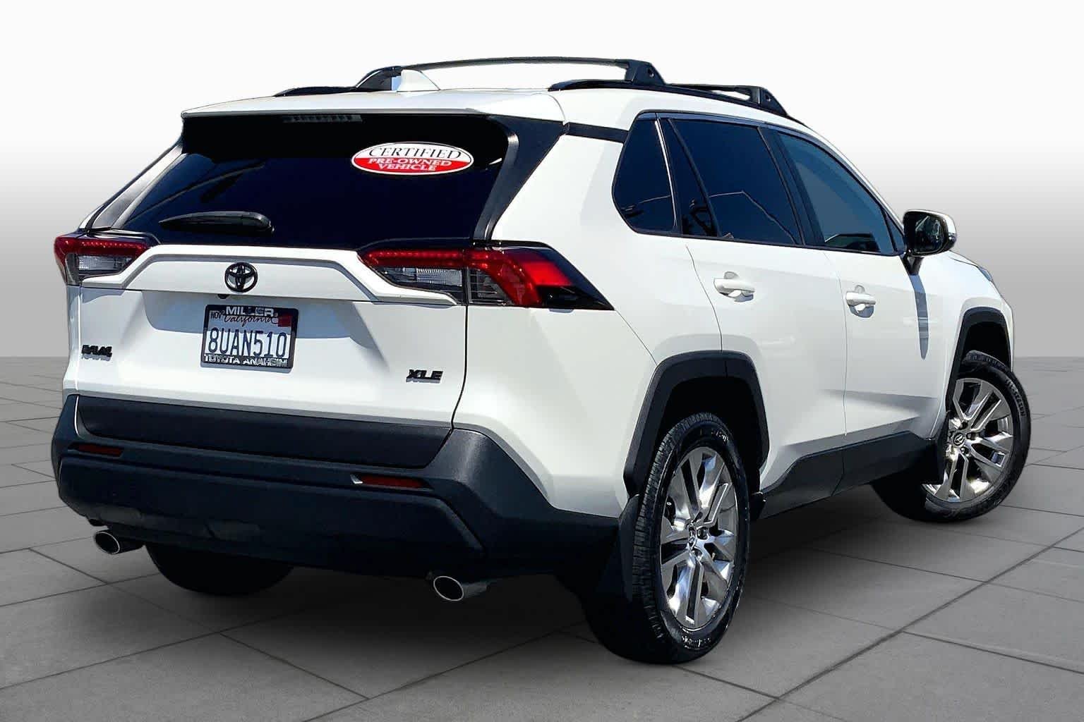 Certified Used 2021 Blizzard Pearl Toyota XLE Premium image 12