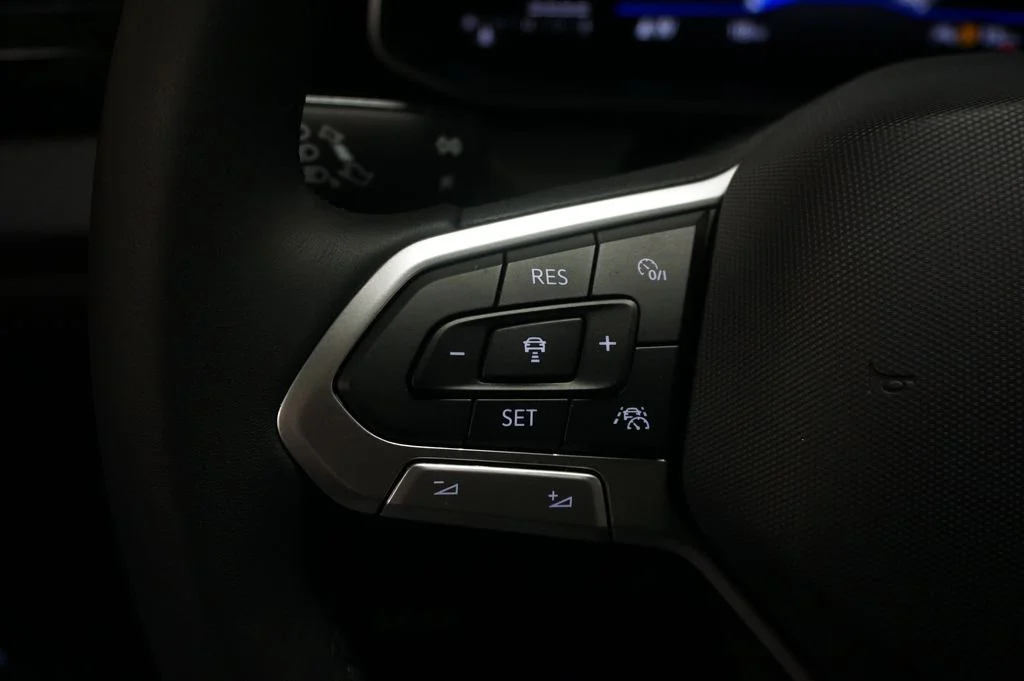 New 2026 Deep Black Volkswagen 1.5T Sport image 18