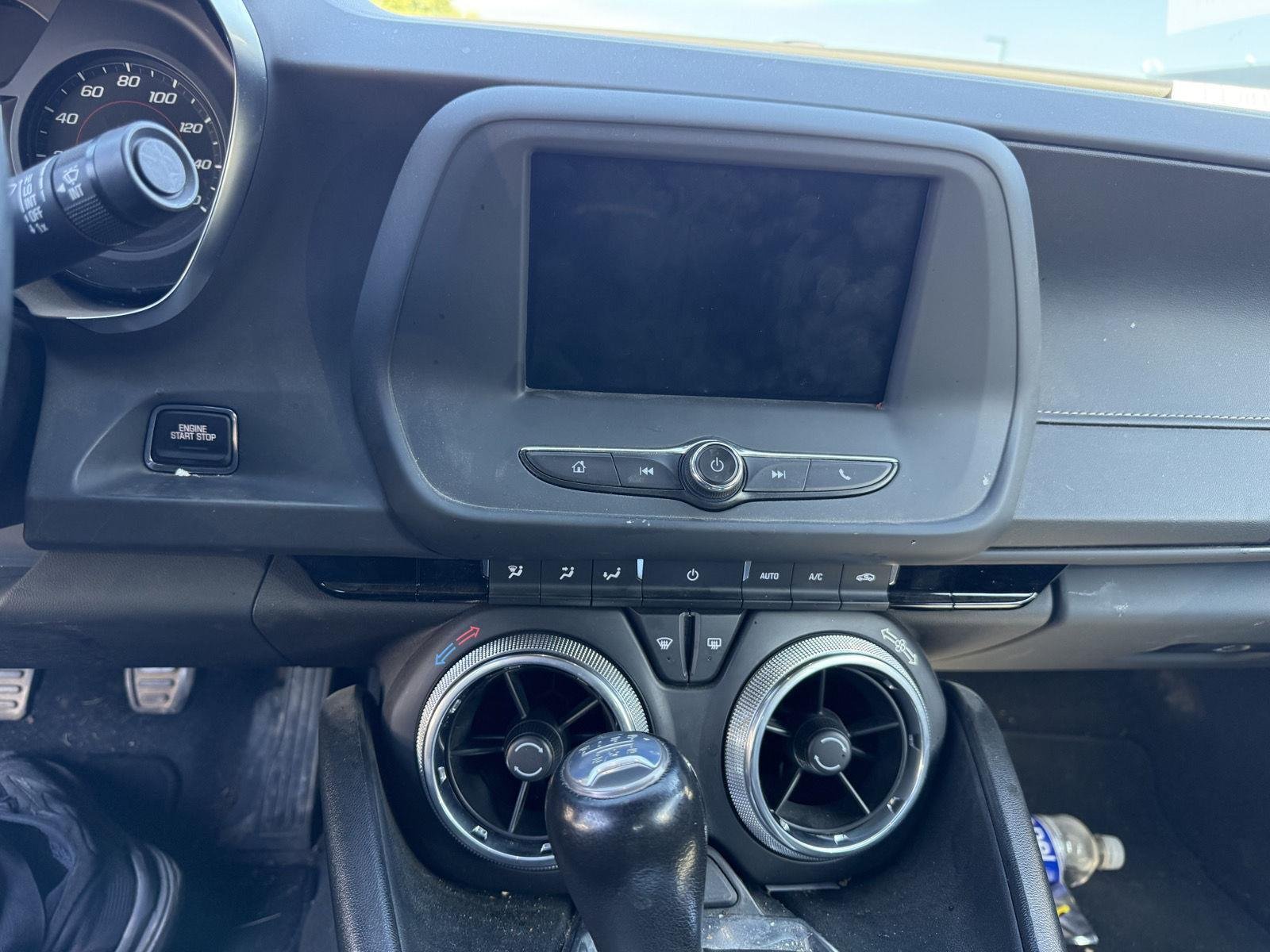 Used 2023  Chevrolet  image 5